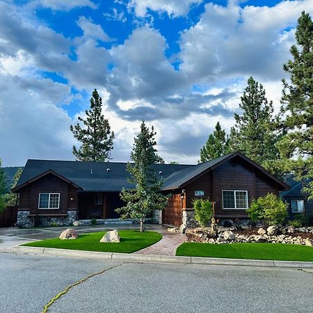 Custom Single Story Cabin With Jacuzzi Pool Table & Big Game Room With Arcade Games Big Bear Lake Zewnętrze zdjęcie