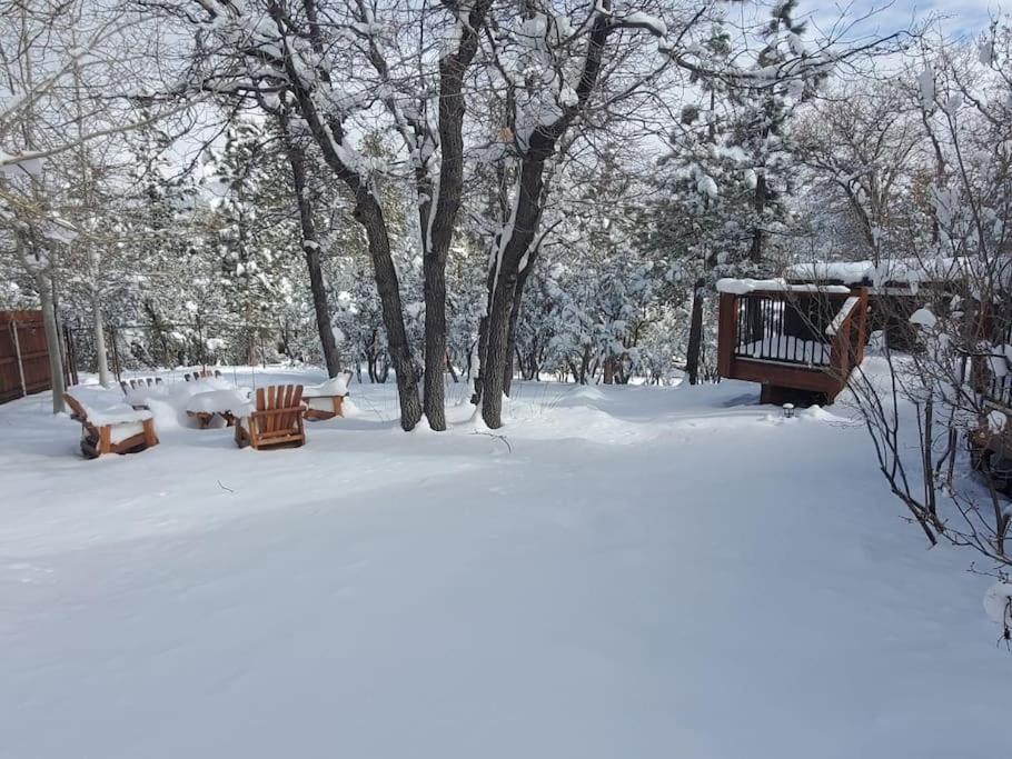 Custom Single Story Cabin With Jacuzzi Pool Table & Big Game Room With Arcade Games Big Bear Lake Zewnętrze zdjęcie